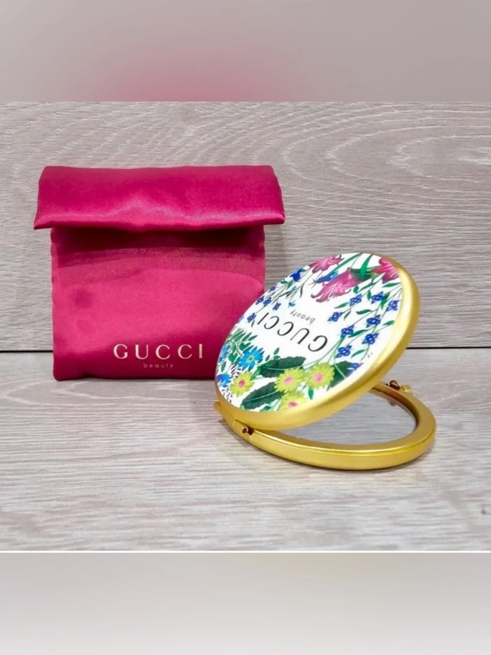 Gucci Beauty Compact Mirror in Burgundy Pouch w Floral Interior. SEALED in Bag. - Picture 3 of 11
